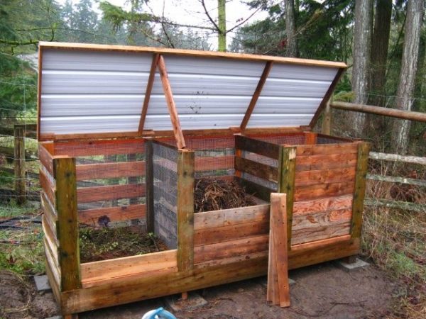 Learn How to Build DIY Compost Bin